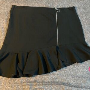 Forever 21 black side zip mini skirt